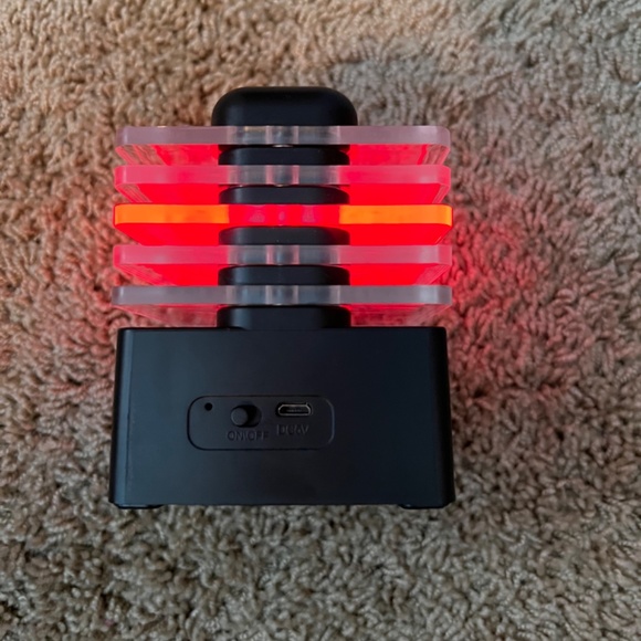 Light up Bluetooth speaker - Picture 2 of 3